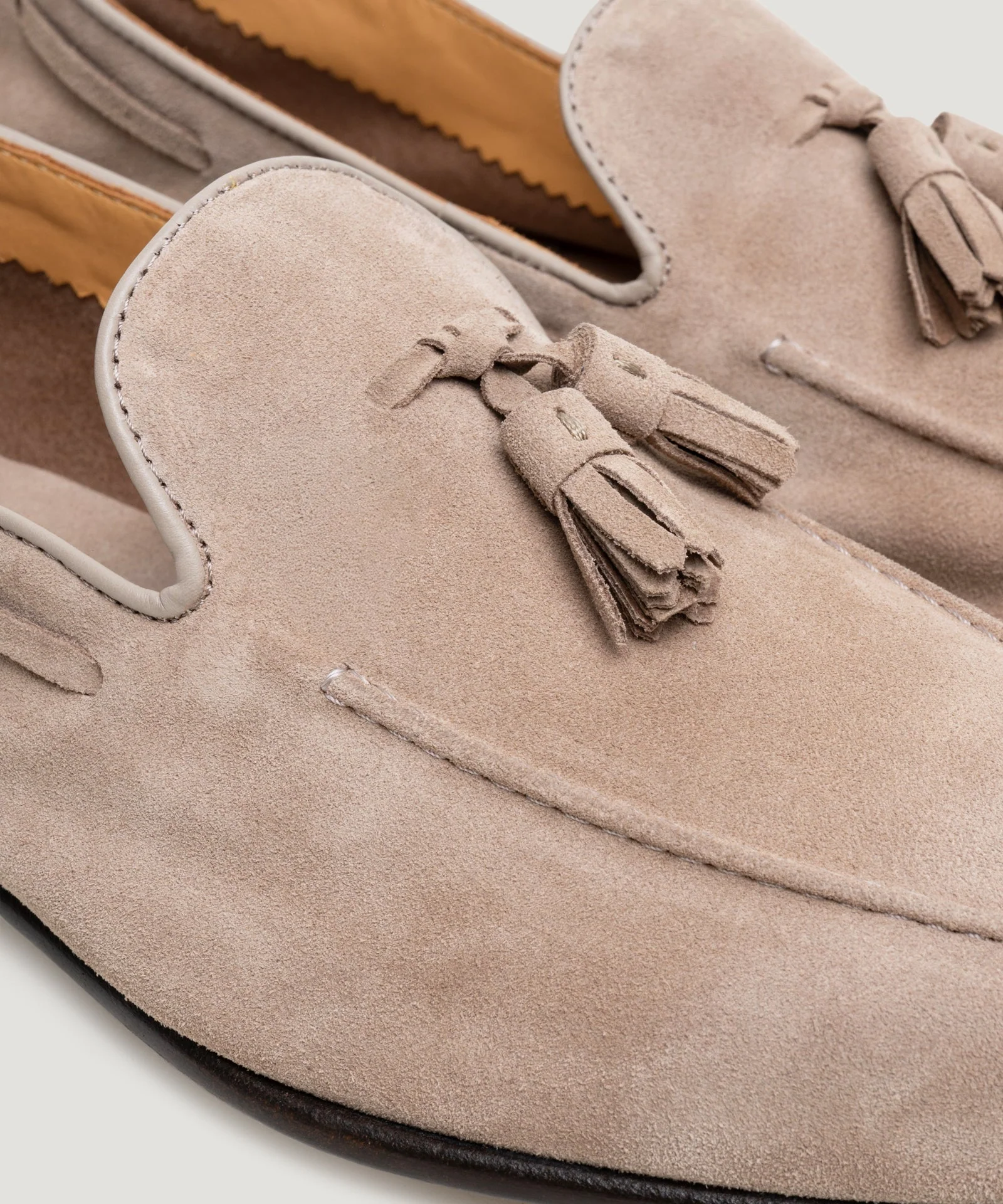 Unlined soft tassel loafer suède zand - Image 4